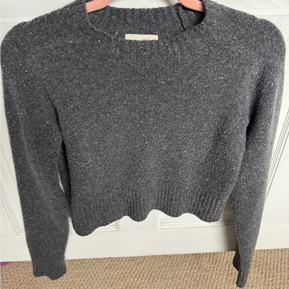 Universal Thread Cropped Charcoal Crew Neck Sweater